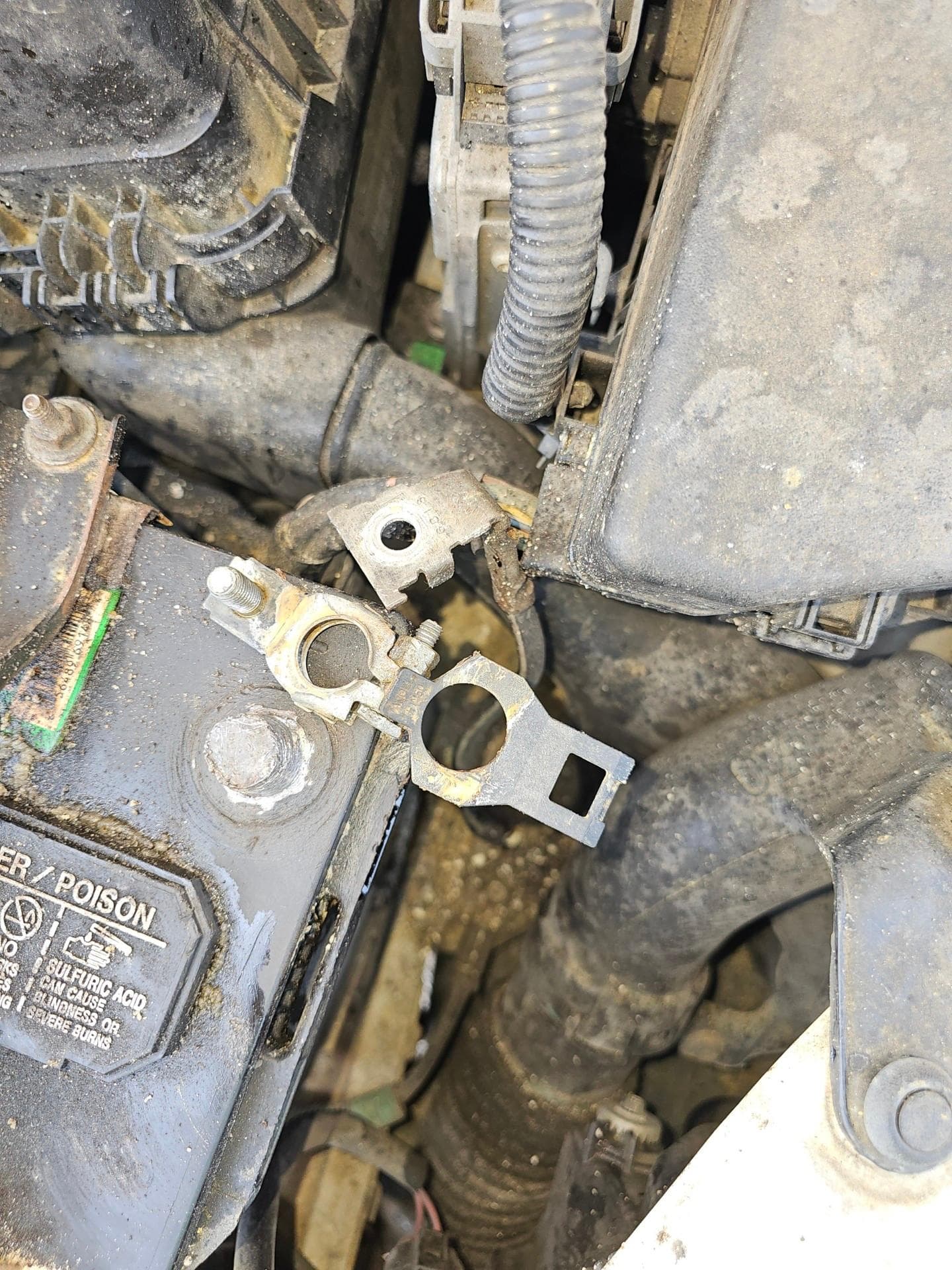 Expert Battery Terminal Replacement for Smooth Rides